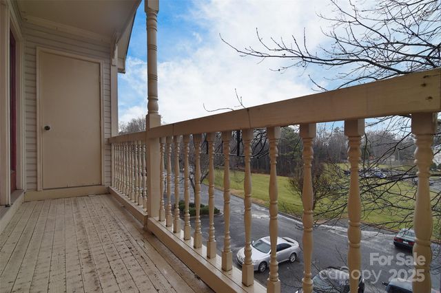 6120 Meadow Rose Lane, Charlotte, NC 28215