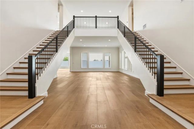 10542 Wood Briar Court, Chatsworth, CA 91311