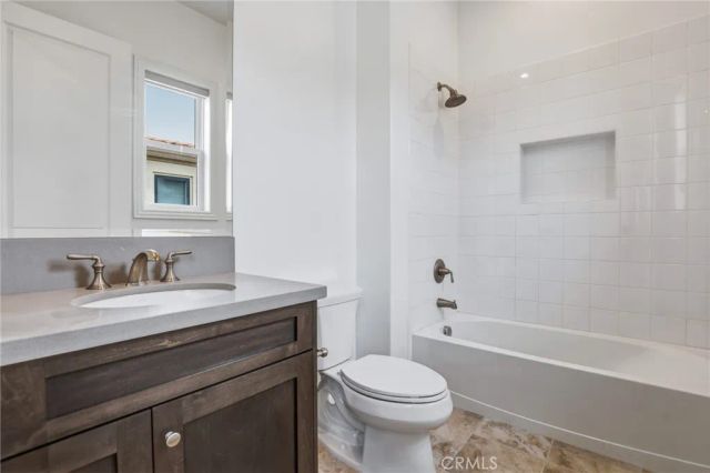 10542 Wood Briar Court, Chatsworth, CA 91311