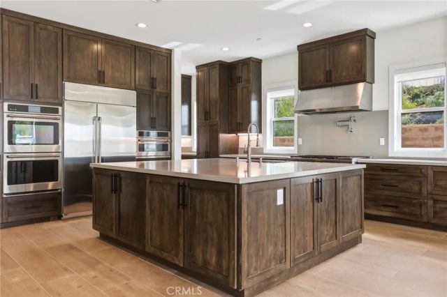 10542 Wood Briar Court, Chatsworth, CA 91311