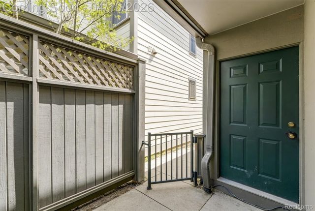 203 Jotham Avenue, Auburn Hills, MI 48326