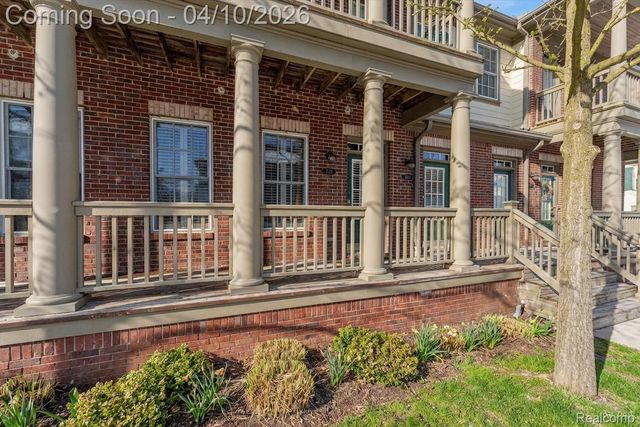 203 Jotham Avenue, Auburn Hills, MI 48326