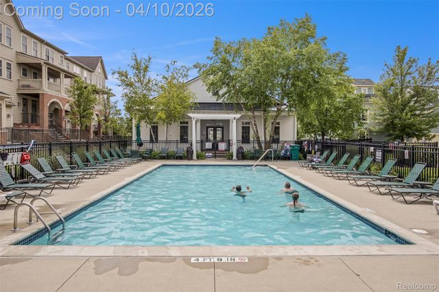 203 Jotham Avenue, Auburn Hills, MI 48326