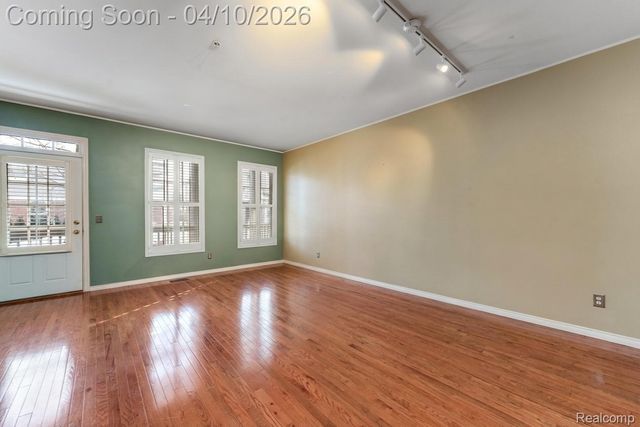 203 Jotham Avenue, Auburn Hills, MI 48326