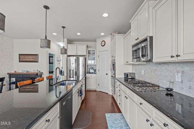 6031 Kentworth Drive, Holly Springs, NC 27540