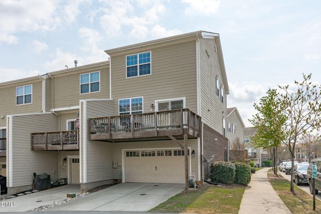 6031 Kentworth Drive, Holly Springs, NC 27540