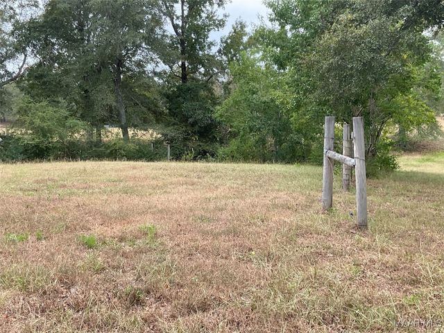 1355 OAK VALLEY Road, Tallassee, AL 36078
