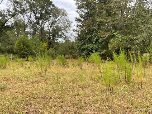 1355 OAK VALLEY Road, Tallassee, AL 36078