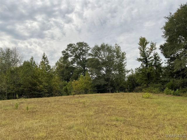 1355 OAK VALLEY Road, Tallassee, AL 36078