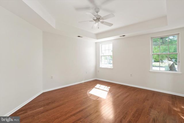 14 HUMMINGBIRD DR, Hamilton, NJ 08690