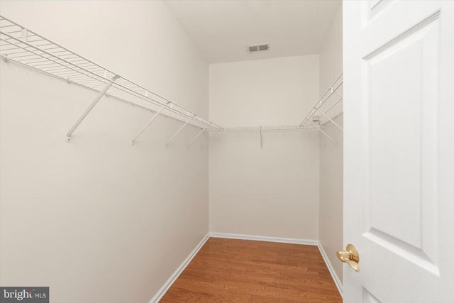 14 HUMMINGBIRD DR, Hamilton, NJ 08690