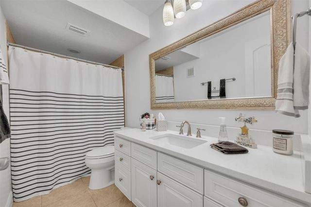 3 ESCONDIDO CIRCLE 3, Altamonte Springs, FL 32701