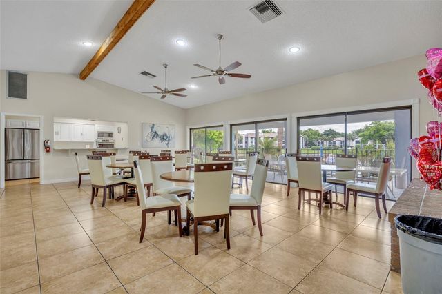 3 ESCONDIDO CIRCLE 3, Altamonte Springs, FL 32701