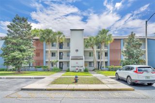 3 ESCONDIDO CIRCLE 3, Altamonte Springs, FL 32701