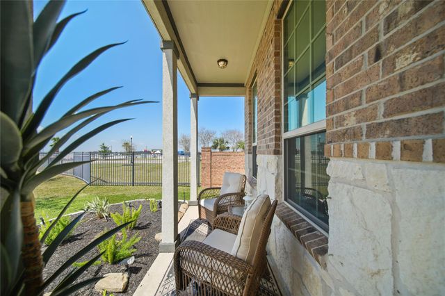 3214 Red Pebble Lane, Texas City, TX 77568