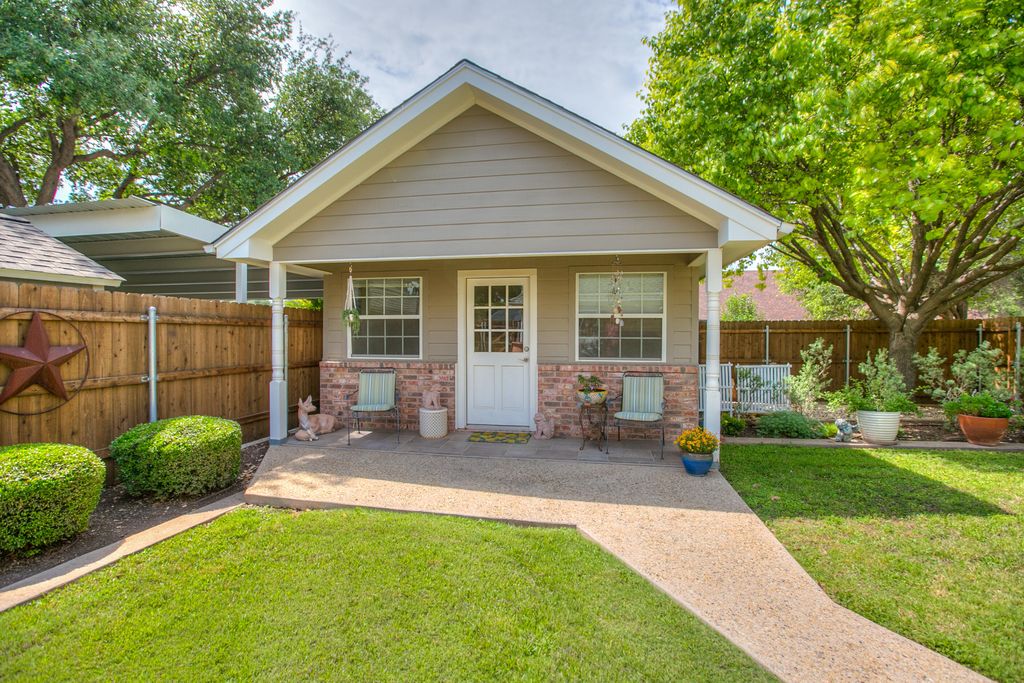 Image 28 of property listing at 3329 Silver Spur Drive, San Angelo, TX 76904
