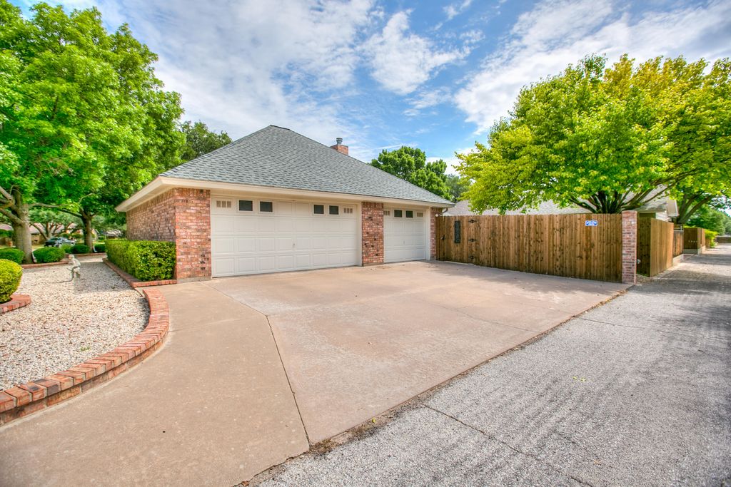 Image 33 of property listing at 3329 Silver Spur Drive, San Angelo, TX 76904