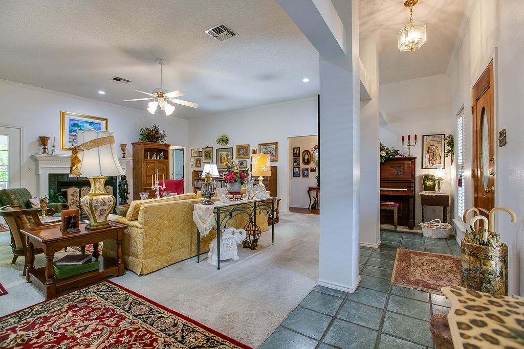 Image 5 of property listing at 3329 Silver Spur Drive, San Angelo, TX 76904