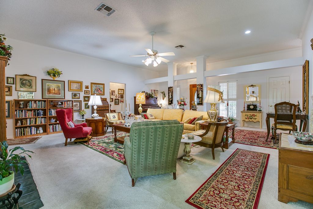Image 6 of property listing at 3329 Silver Spur Drive, San Angelo, TX 76904