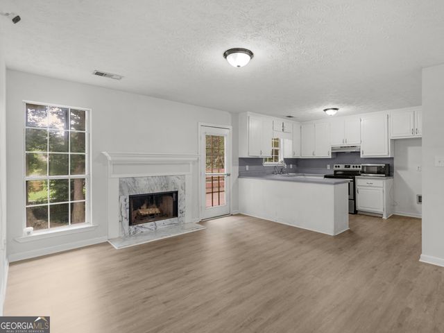 3055 Deerfield Way, Rex, GA 30273