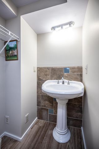 5409 Miracle Lane, Minnetonka, MN 55345