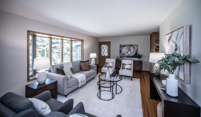 5409 Miracle Lane, Minnetonka, MN 55345