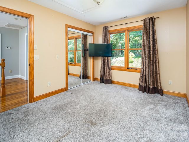 103 Woodburn Drive, Swannanoa, NC 28778