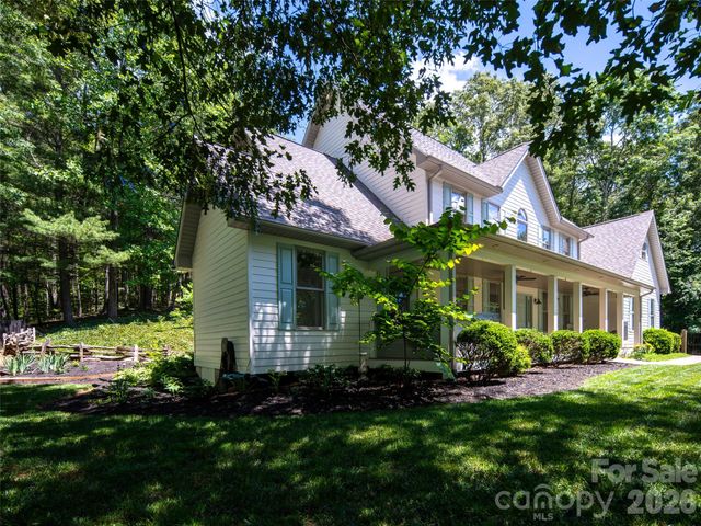 103 Woodburn Drive, Swannanoa, NC 28778