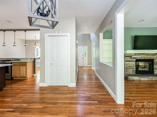 103 Woodburn Drive, Swannanoa, NC 28778