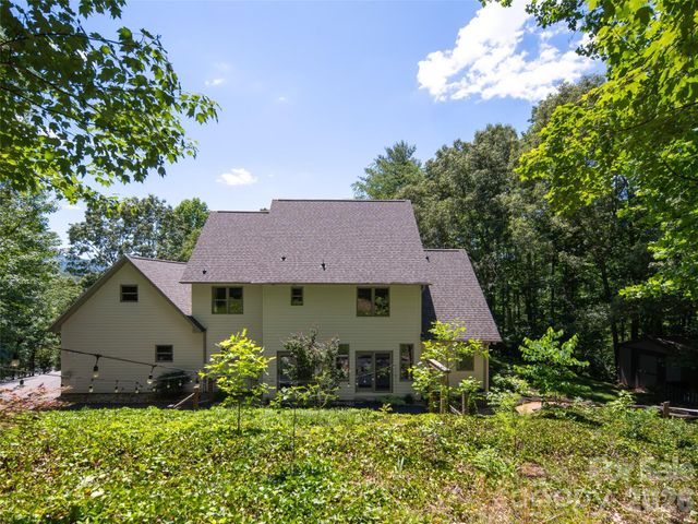 103 Woodburn Drive, Swannanoa, NC 28778