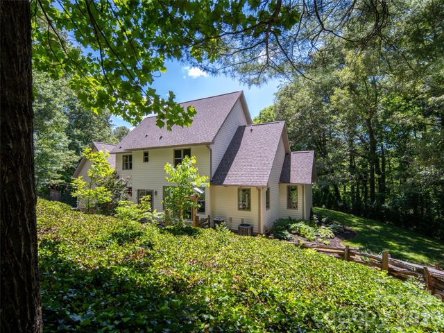 103 Woodburn Drive, Swannanoa, NC 28778
