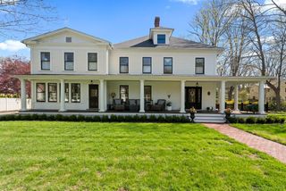 101 North Main Street, Essex, CT 06426