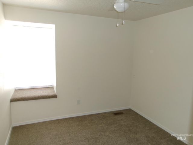 2807 Laurel Way, Nampa, ID 83686