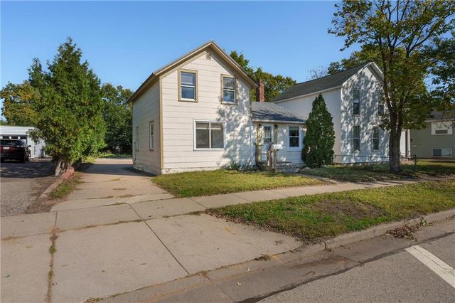928 Water Street, Eau Claire, WI 54703