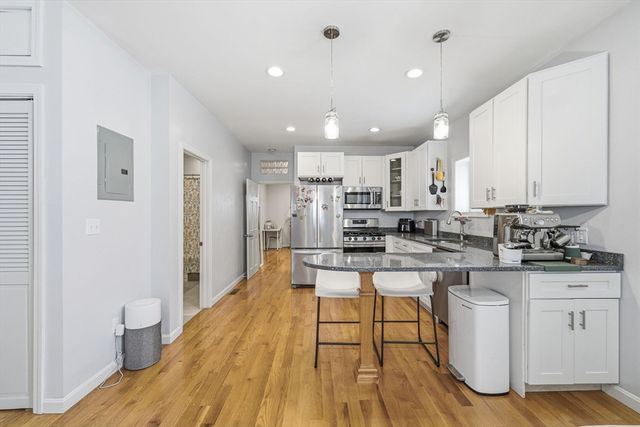 518 Main St 2, Medford, MA 02155