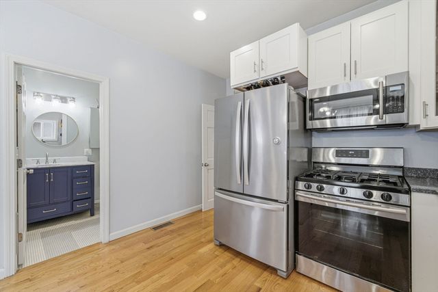 518 Main St 2, Medford, MA 02155
