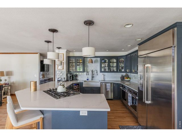 8589 Skyland Dr, Niwot, CO 80503