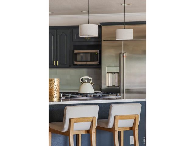 8589 Skyland Dr, Niwot, CO 80503