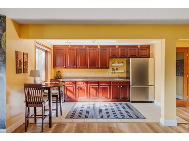 8589 Skyland Dr, Niwot, CO 80503