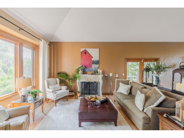 8589 Skyland Dr, Niwot, CO 80503
