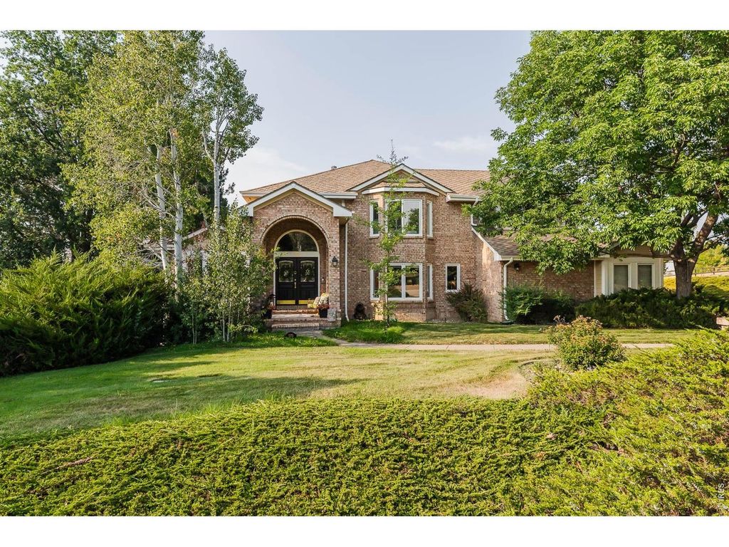 8589 Skyland Dr, Niwot, CO 80503