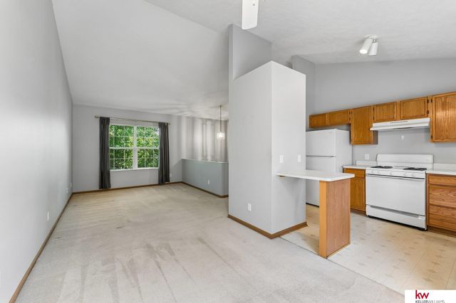 17725 Chandler Street, Omaha, NE 68136