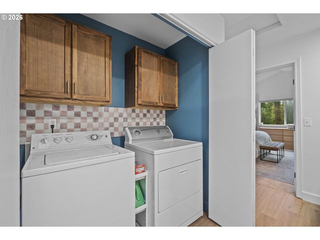 13949 BEAVERCREEK Rd 114, Oregon City, OR 97045