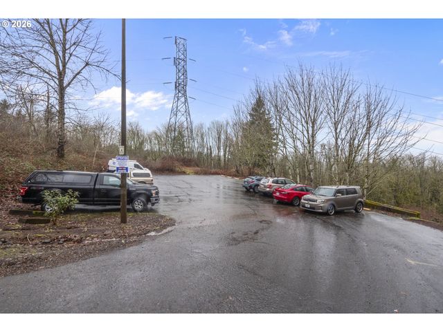 13949 BEAVERCREEK Rd 114, Oregon City, OR 97045
