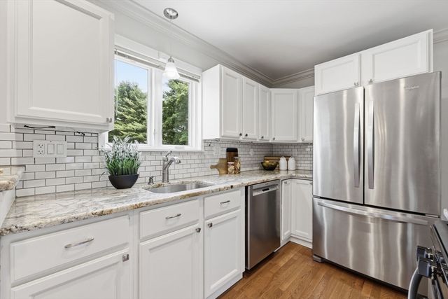 55 South Street, Easthampton, MA 01027