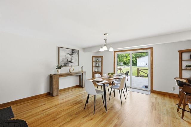 55 South Street, Easthampton, MA 01027