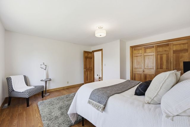 55 South Street, Easthampton, MA 01027