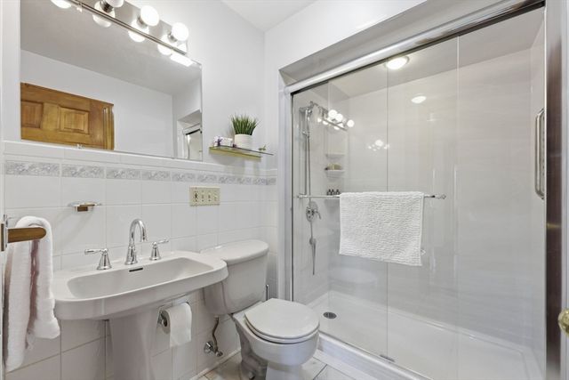 55 South Street, Easthampton, MA 01027