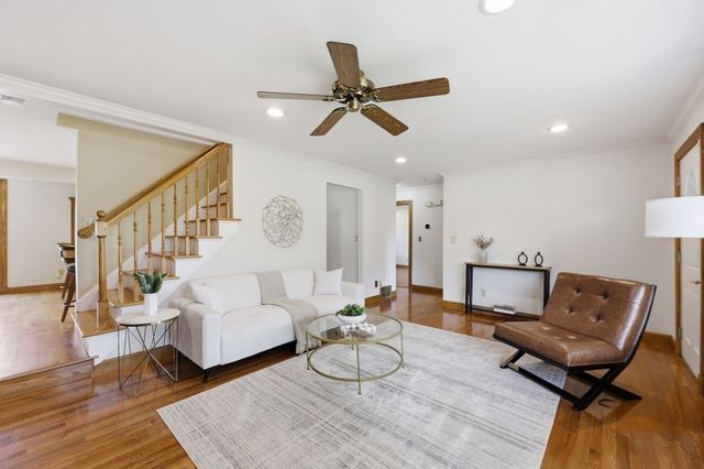 55 South Street, Easthampton, MA 01027