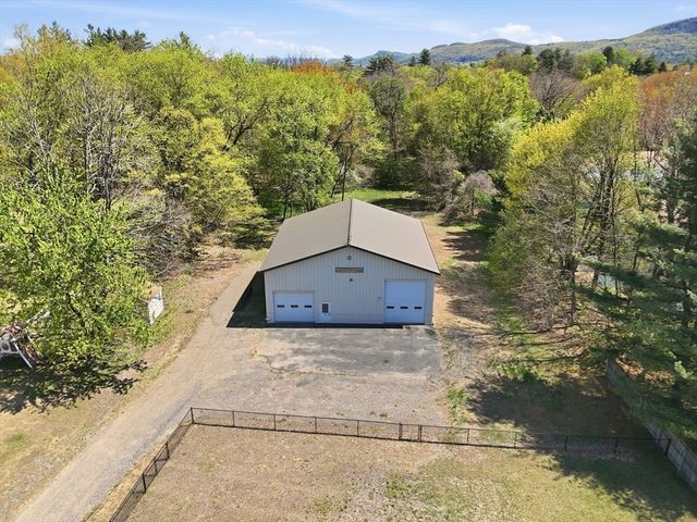 55 South Street, Easthampton, MA 01027
